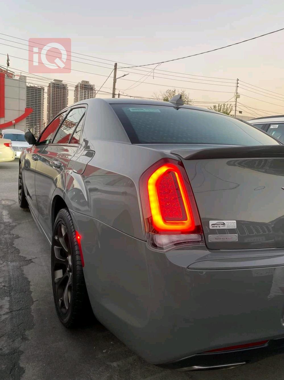 كرايسلر 300